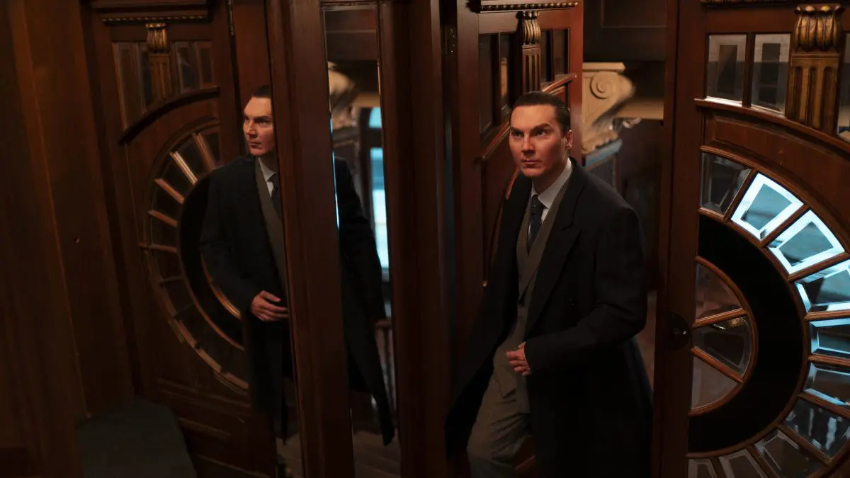 105527 Le Mage Du Kremlin The Wizard Of The Kremlin Actor Paul Dano Credits Carole Bethuel 2 