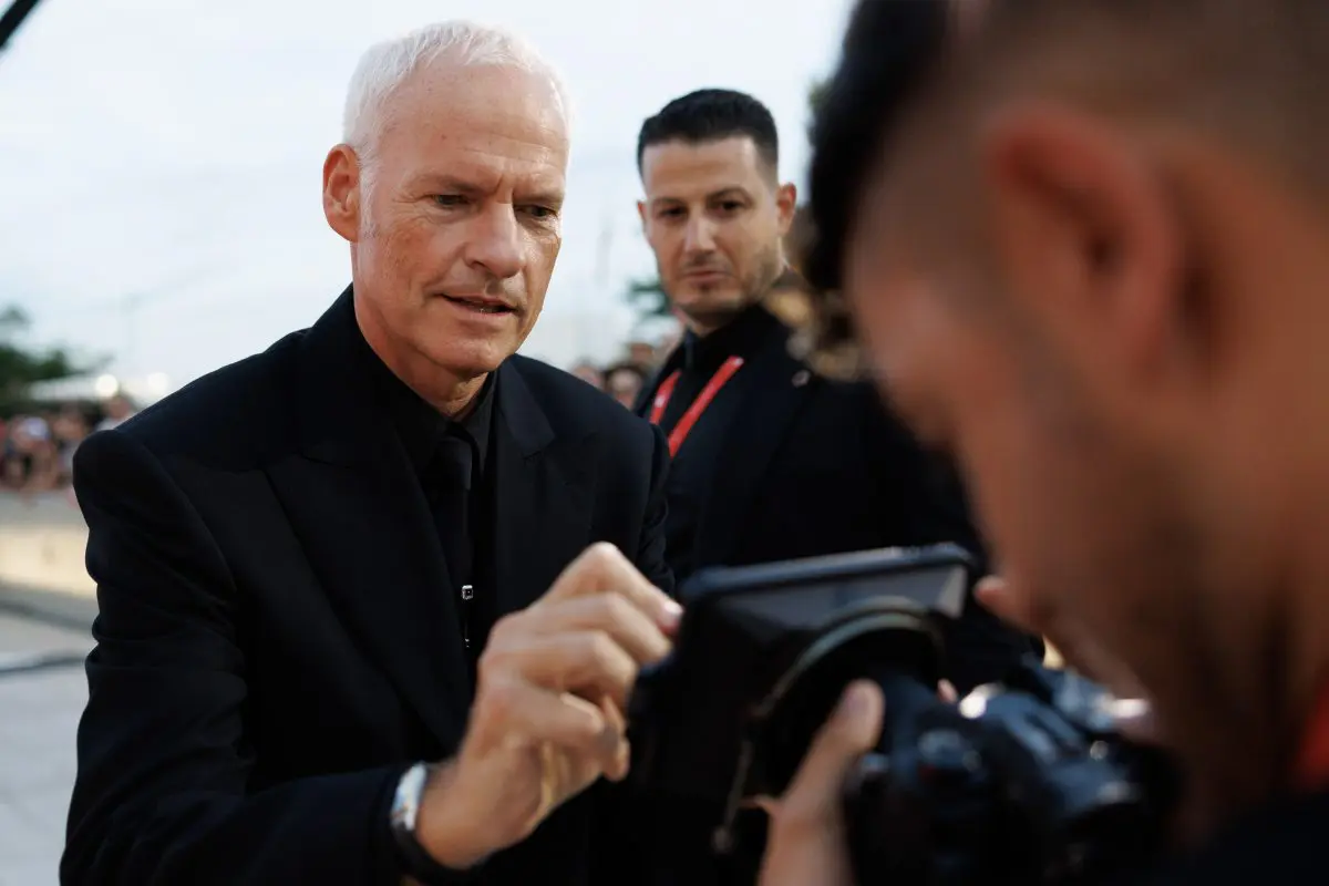 115820 Red Carpet Wild Horse Nine Director Martin Mcdonagh Ph. Jacopo Salvi Courtesy Archivio Storico La Biennale Di Venezia 2