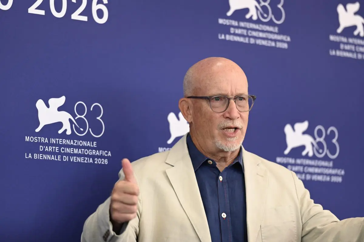 120359 Photocall Musk Director Alex Gibney Ph. Aleksander Kalka Courtesy Archivio Storico La Biennale Di Venezia 1 